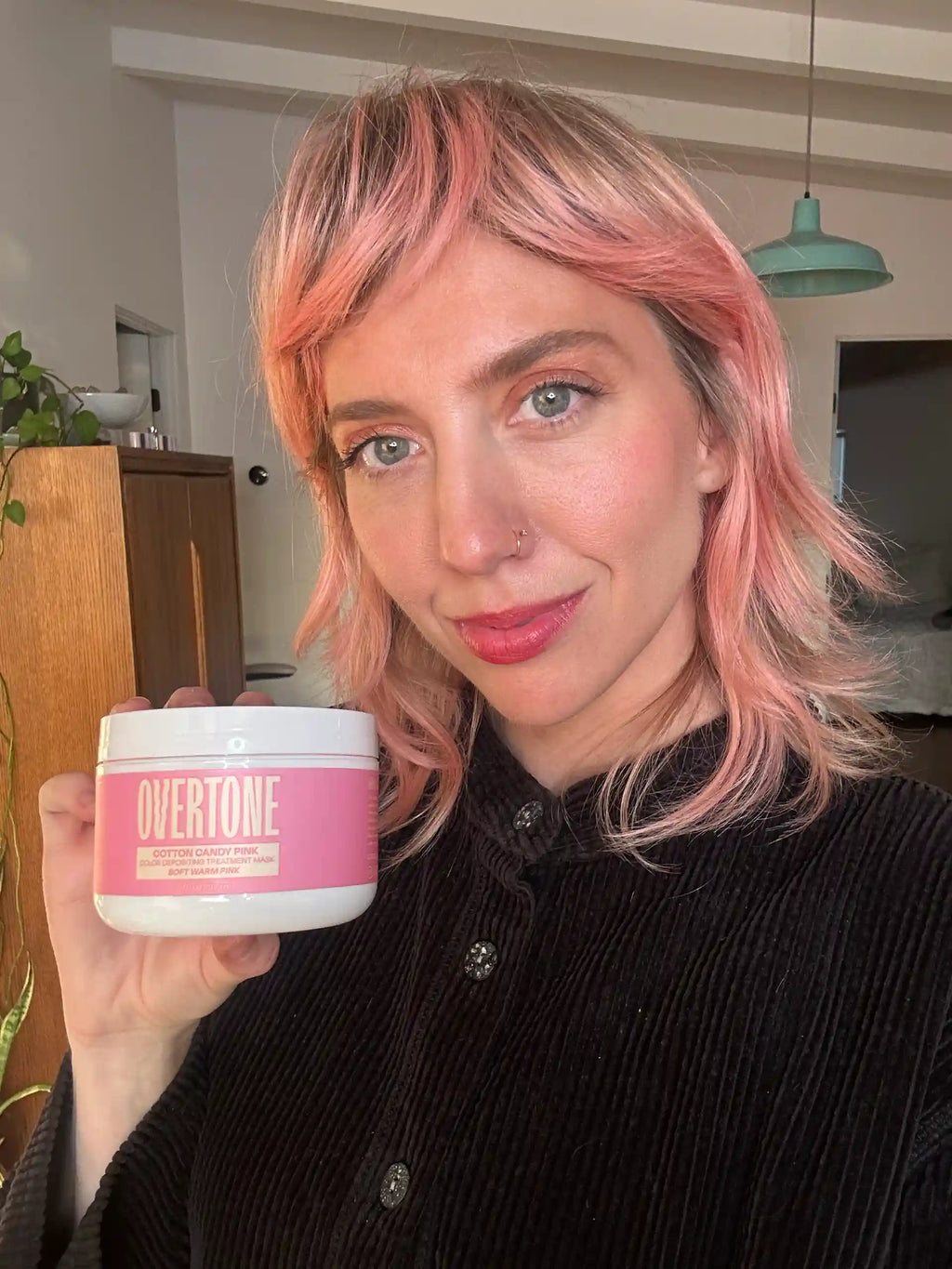 Cotton Candy Pink Color Depositing Daily Conditioner